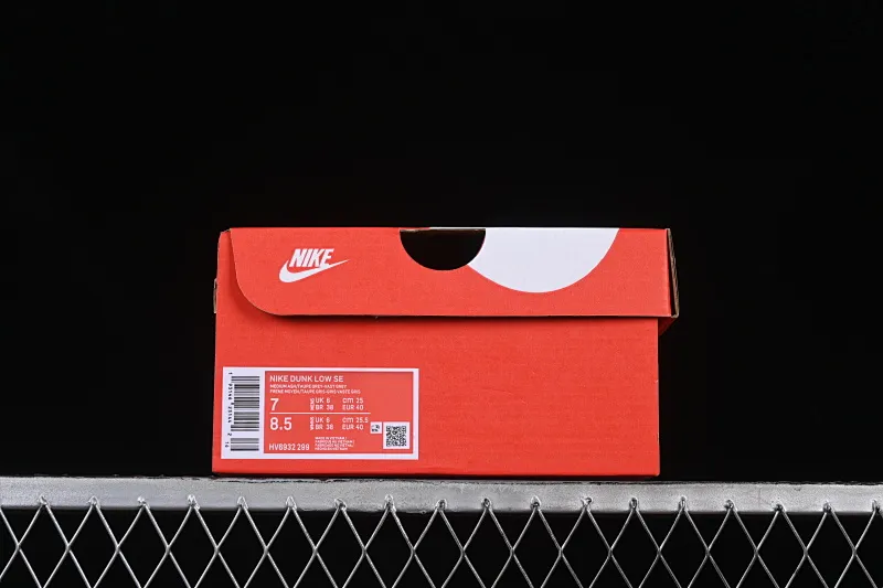All categories Nk SB Dunk series Nk SB Dunk Low low-top sneakers Nk Dunk Low "Snakeskin" gray and purple color low-top casual sneakers HV6932-299